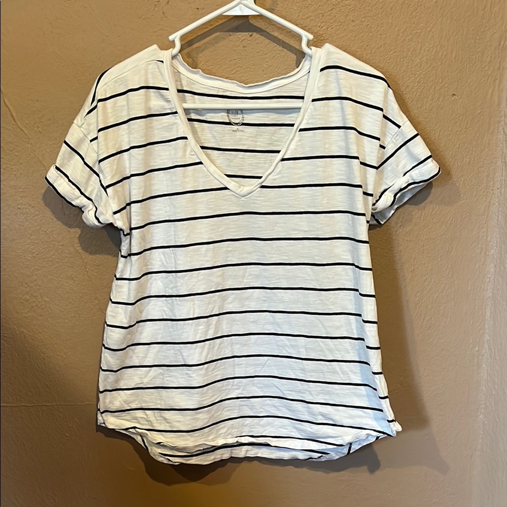 Maurices White and Black Cuffed Sleeve Relaxed T-Shirt